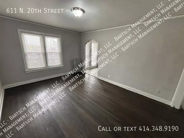 Studio Apartment for rent in Avenues West - Central Mil, Milwaukee