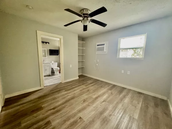 1 bedroom apartment for rent in Gulfgate / Pine Valley - Inner Loop, Houston