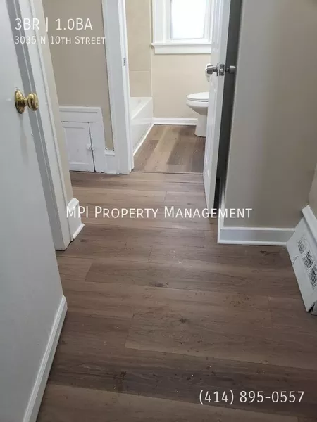 3 bedrooms apartment for rent in North Division - North Mil / North Shore, Milwaukee