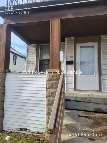 3 bedrooms apartment for rent in Borchert Field - North Mil / North Shore, Milwaukee