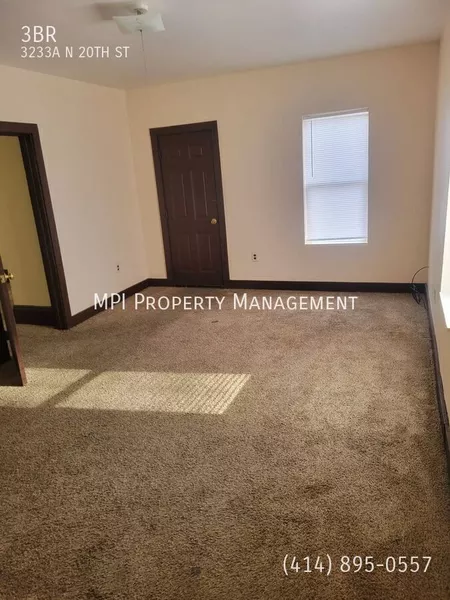 3 bedrooms apartment for rent in Borchert Field - North Mil / North Shore, Milwaukee