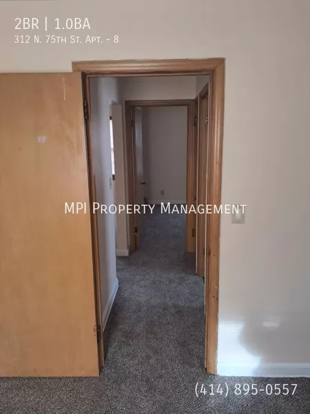 2 bedrooms apartment for rent in Bluemound Heights - West / SW Mil, Milwaukee