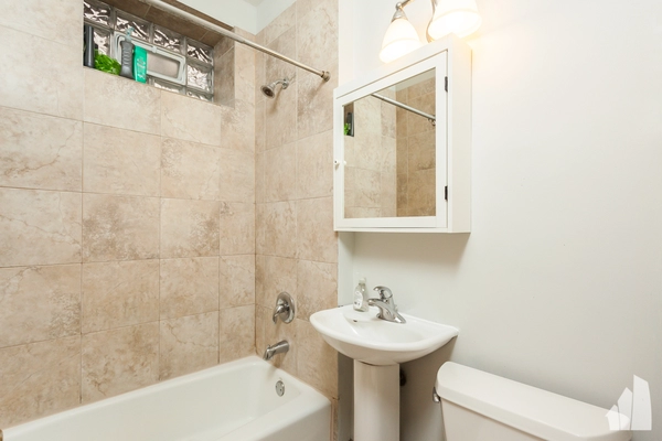 2 bedrooms apartment for rent in Boystown - North Side, Chicago