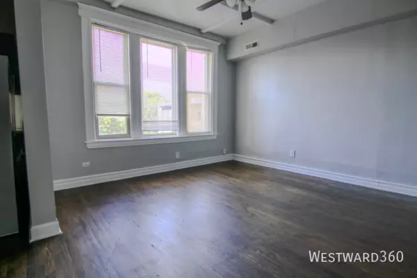 4 bedrooms apartment for rent in Washington Park - South Side, Chicago