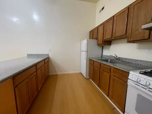 2 bedrooms apartment for rent in Chinatown SF - San Francisco, San Francisco