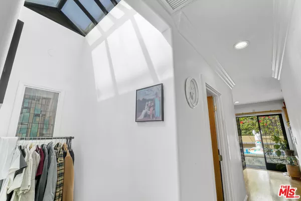 2 bedrooms apartment for rent in Carthay - Central Los Angeles, Los Angeles