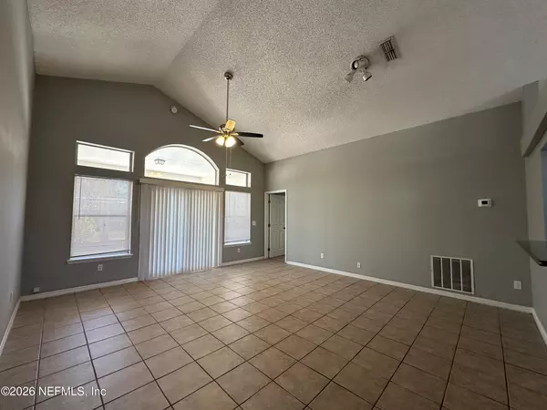 3 bedrooms apartment for rent in Crystal Springs - Westside, Jacksonville