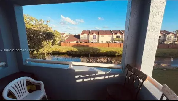 2 bedrooms apartment for rent in Tamiami - Miami Dade, Miami