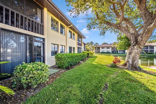 2 bedrooms apartment for rent in The Meadows - Sarasota, Sarasota