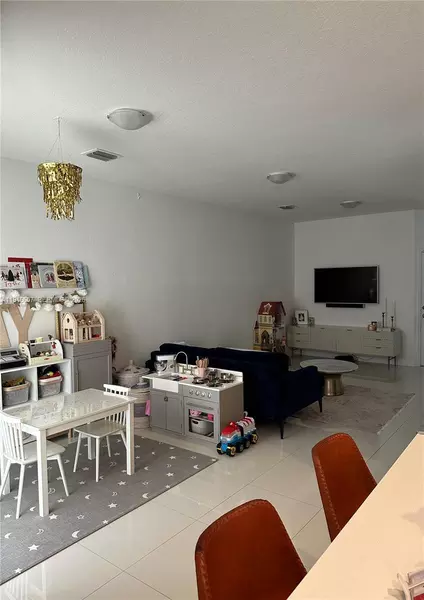 4 bedrooms apartment for rent in Westchester FL - Miami Dade, Miami