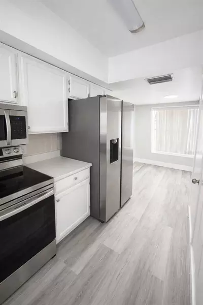 3 bedrooms apartment for rent in Vista East - East Orlando, Orlando