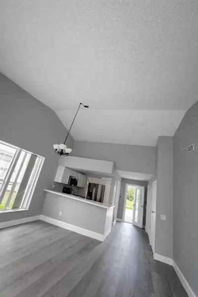 3 bedrooms apartment for rent in Vista East - East Orlando, Orlando