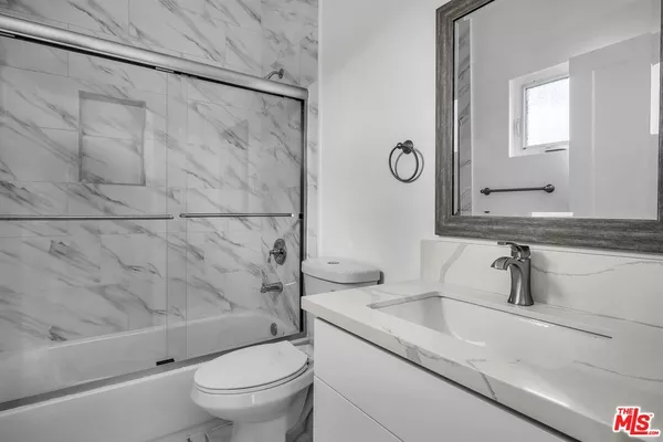 3 bedrooms apartment for rent in Mid City - Central Los Angeles, Los Angeles