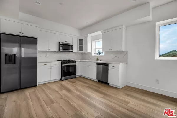 3 bedrooms apartment for rent in Mid City - Central Los Angeles, Los Angeles