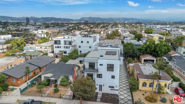 3 bedrooms apartment for rent in Mid City - Central Los Angeles, Los Angeles