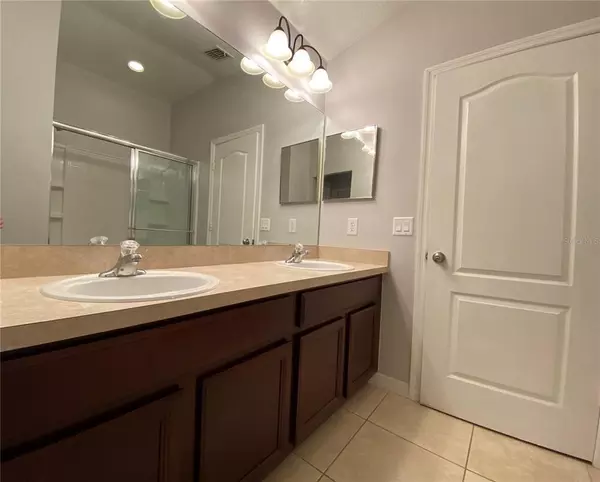 3 bedrooms apartment for rent in Vista East - East Orlando, Orlando
