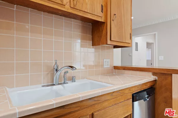 2 bedrooms apartment for rent in Carthay - Central Los Angeles, Los Angeles