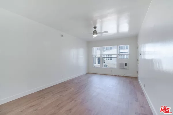 Studio Apartment for rent in Harvard Heights - Central Los Angeles, Los Angeles