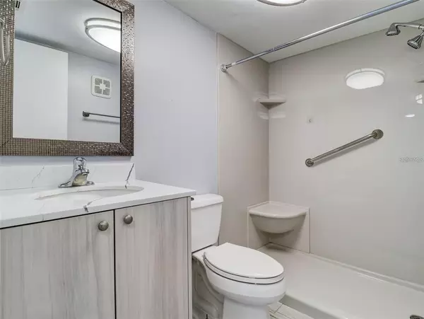 2 bedrooms apartment for rent in Vista East - East Orlando, Orlando