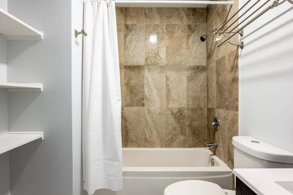 Coliving in Logan Square - North Side, Chicago