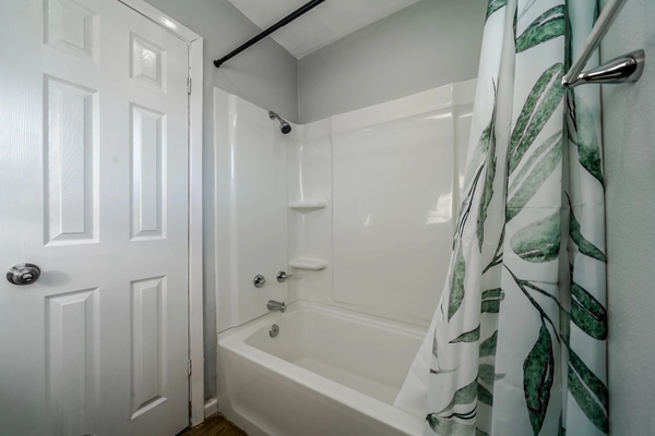 Coliving in Central Southwest - Sw Houston, Houston