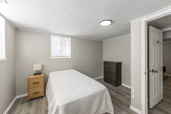 Coliving in Lee's Summit - Outer KCMO, Kansas City