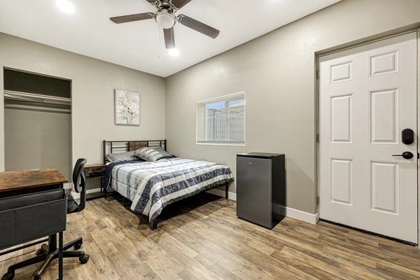 Coliving in Glendale - NW Valley, Phoenix