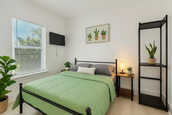 Coliving in Kenwood - Clearwater-St. Petersburg, Tampa