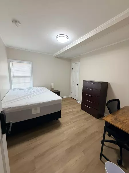 Coliving in Fuquay-Varina - Outer Triangle, Raleigh