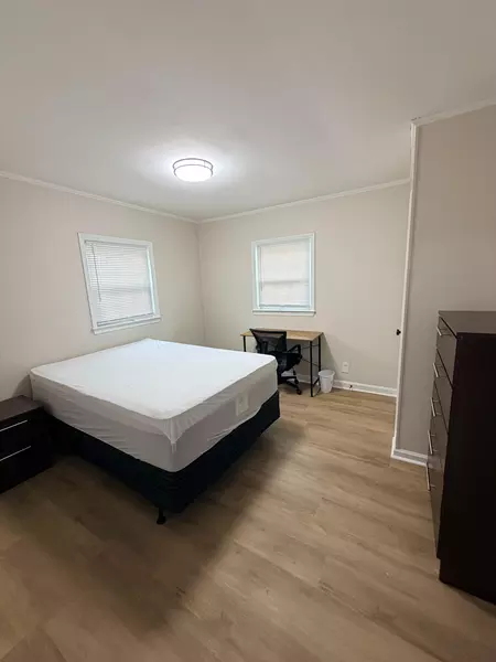 Coliving in Fuquay-Varina - Outer Triangle, Raleigh