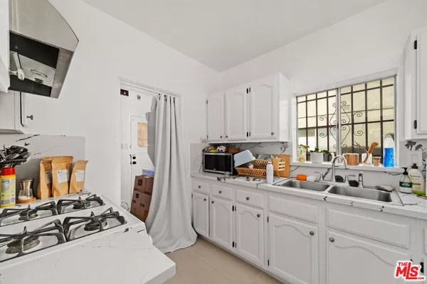 2 bedrooms apartment for rent in Pico Robertson - Westside / South Bay, Los Angeles