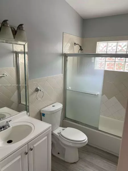 3 bedrooms apartment for rent in North Miami Beach - Miami Dade, Miami