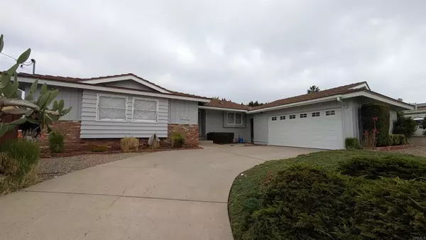 3 bedrooms apartment for rent in Del Cerro - Inland, San Diego