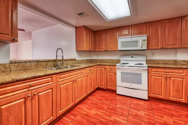 2 bedrooms apartment for rent in Tamiami - Miami Dade, Miami