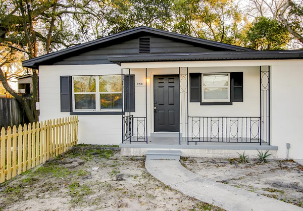 Coliving in University Square - North Tampa, Tampa