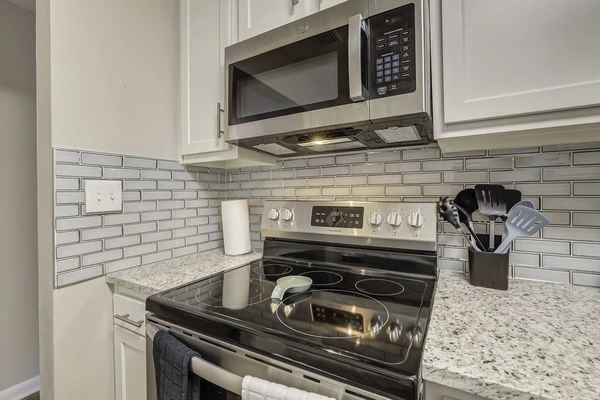 Coliving in Cedar Hills - Westside, Jacksonville