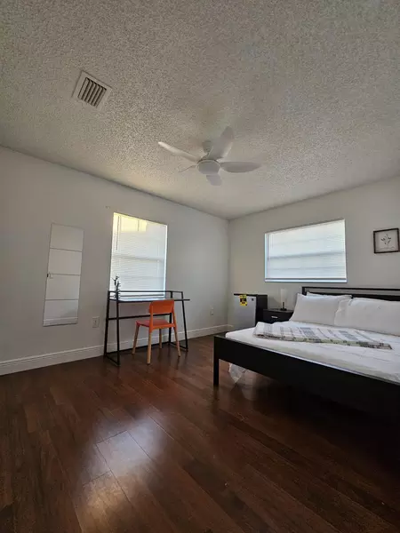 Coliving in Belle Isle - South Orlando, Orlando