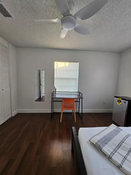 Coliving in Belle Isle - South Orlando, Orlando