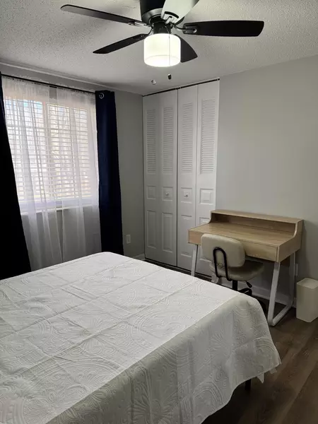 Coliving in Idlewild South - East Charlotte, Charlotte