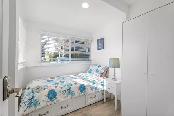 Coliving in Huntington Beach - Orange County, Los Angeles