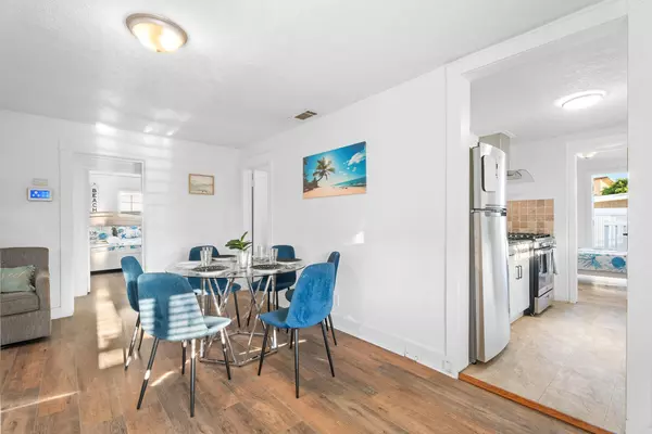 Coliving in Huntington Beach - Orange County, Los Angeles