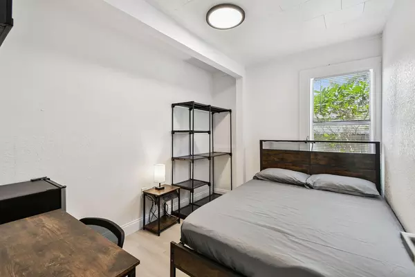 Coliving in Kenwood - Clearwater-St. Petersburg, Tampa