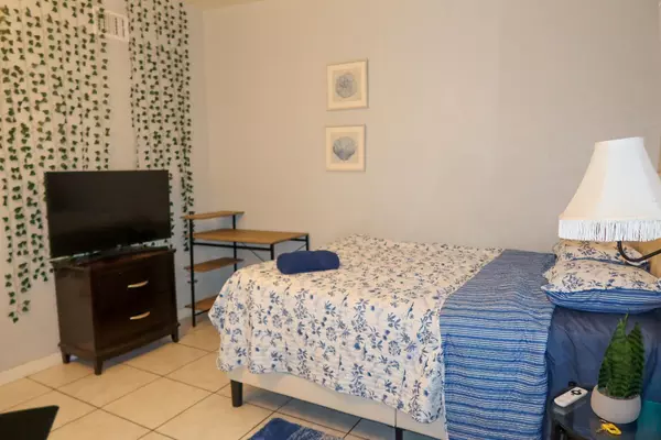 Coliving in West Palm Beach - Palm Beach County, Miami