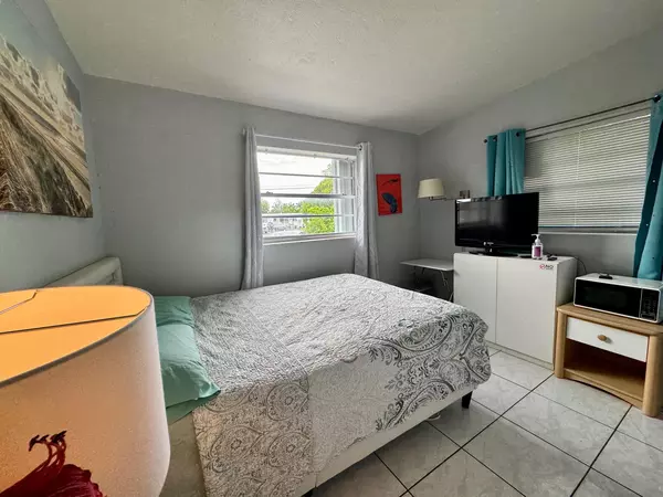 Coliving in West Palm Beach - Palm Beach County, Miami