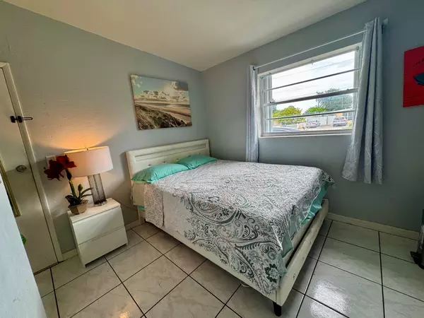 Coliving in West Palm Beach - Palm Beach County, Miami