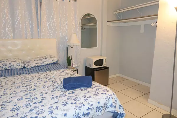 Coliving in West Palm Beach - Palm Beach County, Miami