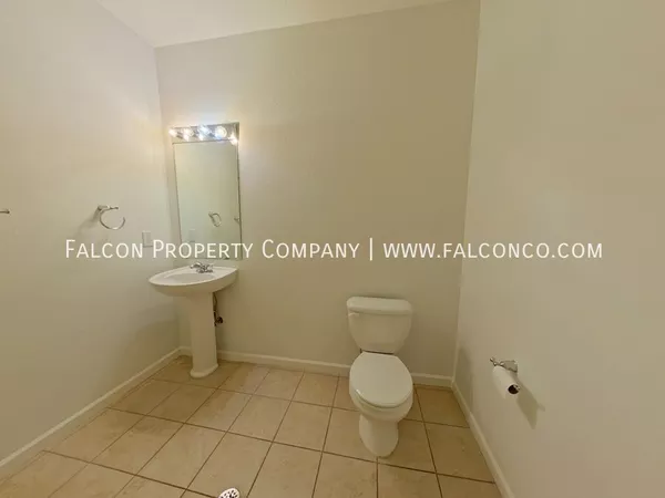 3 bedrooms apartment for rent in Downtown COS - Central COS, Colorado Springs