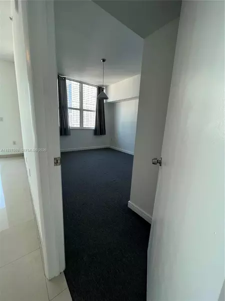 2 bedrooms apartment for rent in Downtown Miami - Miami, Miami