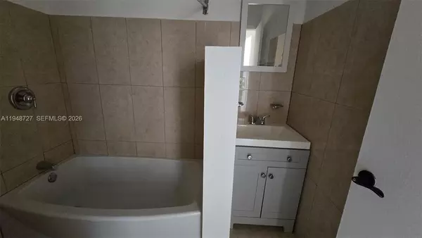Studio Apartment for rent in Opa Locka - Miami Dade, Miami