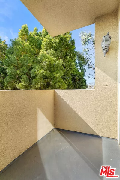 2 bedrooms apartment for rent in Sawtelle - Westside / South Bay, Los Angeles